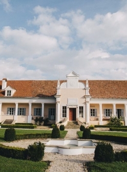 Apafi Mansion
